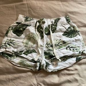 XS shorts- fits like S/M